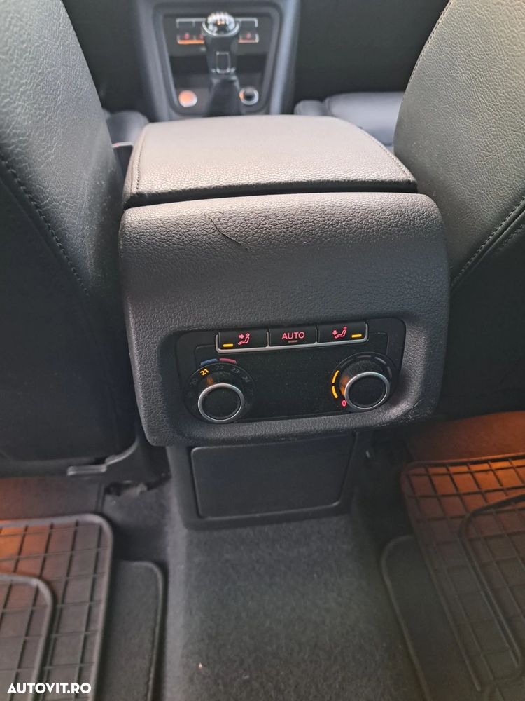 Volkswagen Sharan 2.0 TDI 4MOTION Blue Motion Life - 10