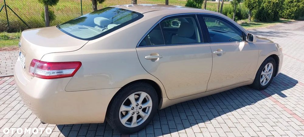 Toyota Camry 2.5 SE - 2