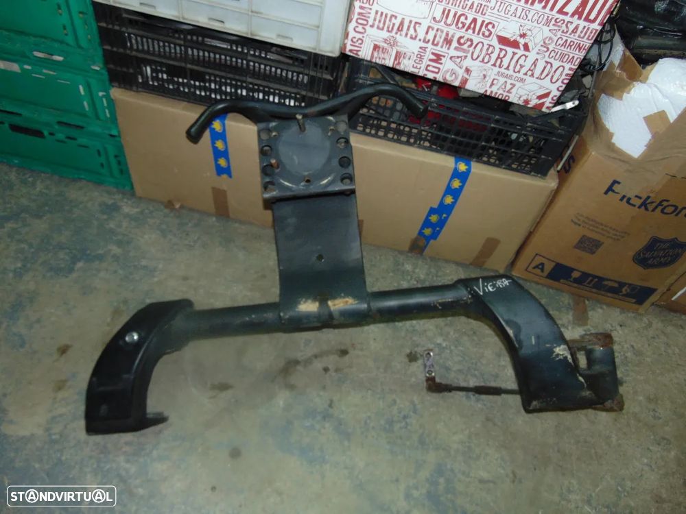 Opel Frontera A suporte pneu suplente - 1