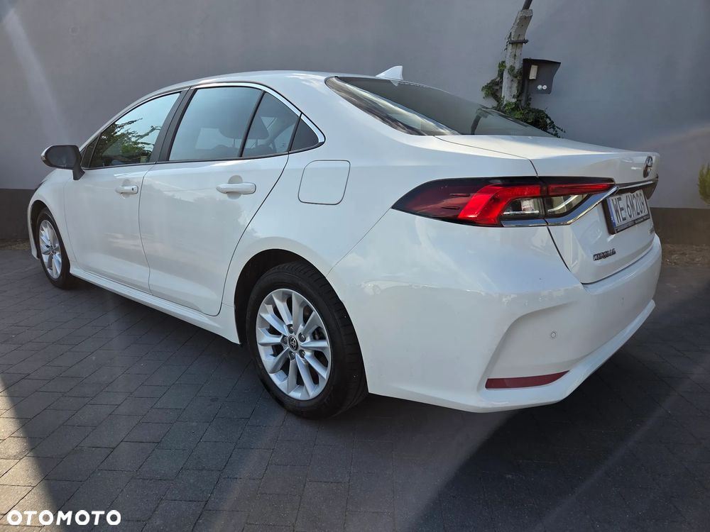 Toyota Corolla - 4