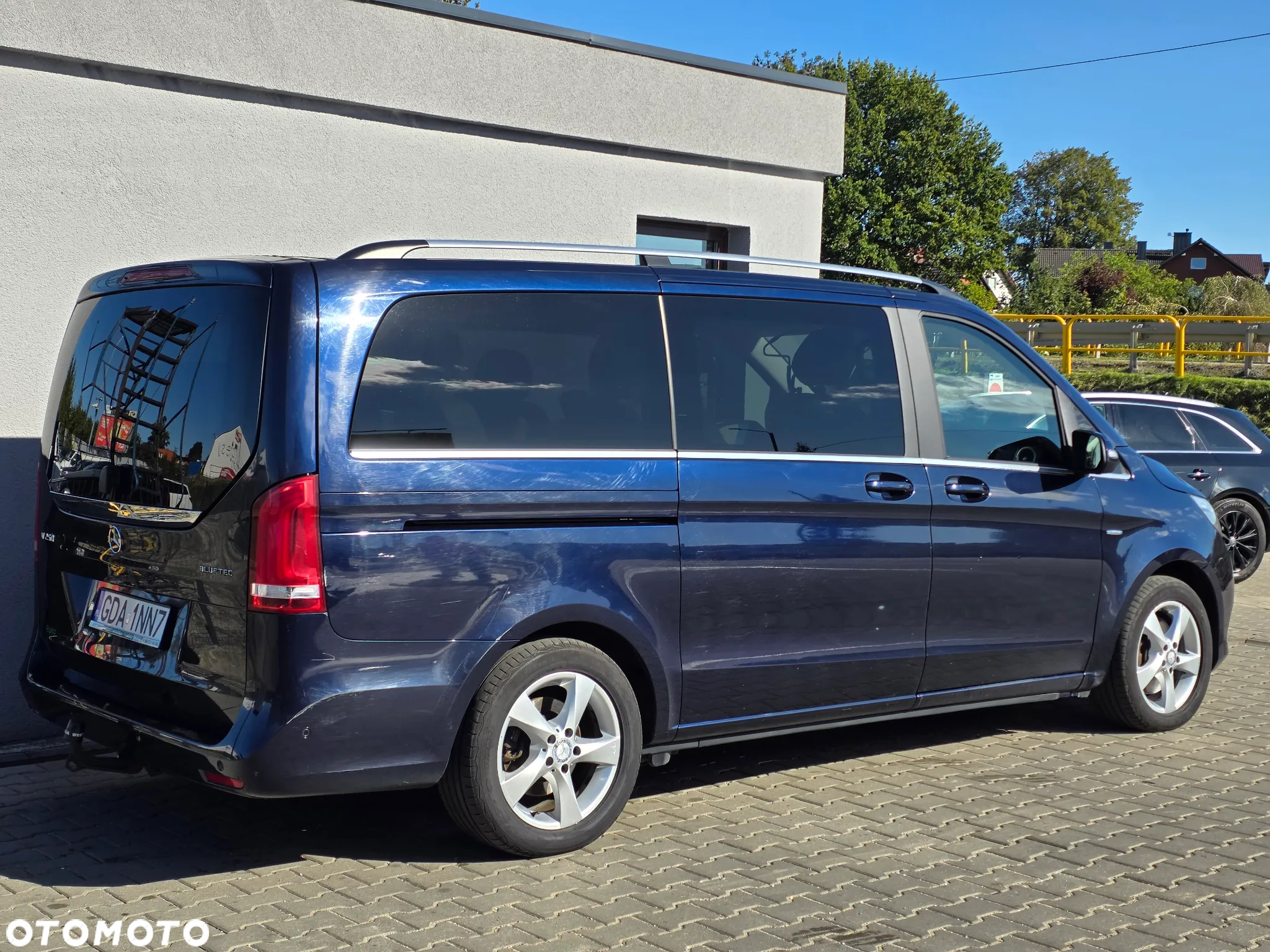 Mercedes-Benz Klasa V 250 (BlueTEC) d Avantgarde 7G-Tronic - 3