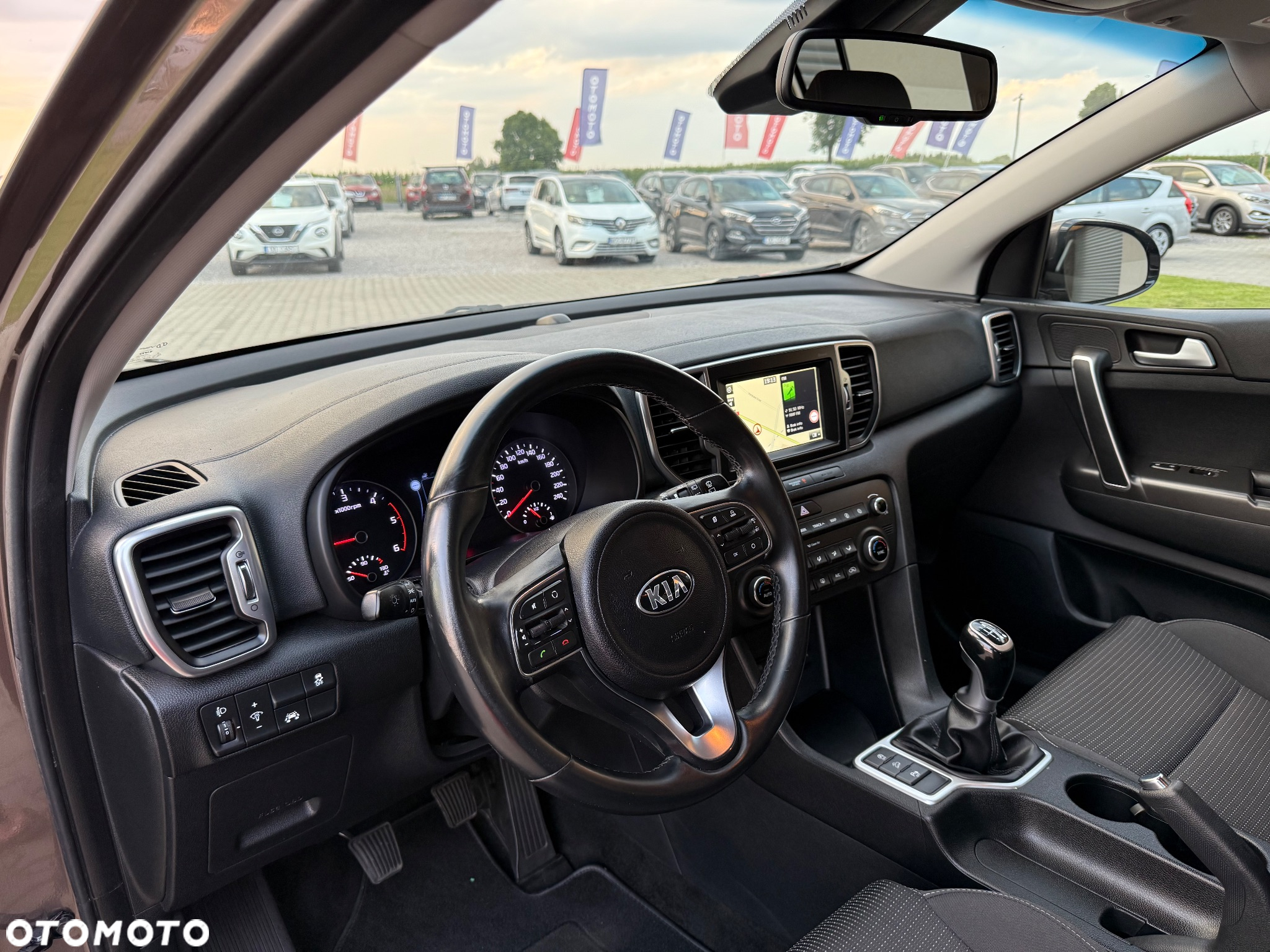 Kia Sportage 1.7 CRDI Business Line M 2WD - 18