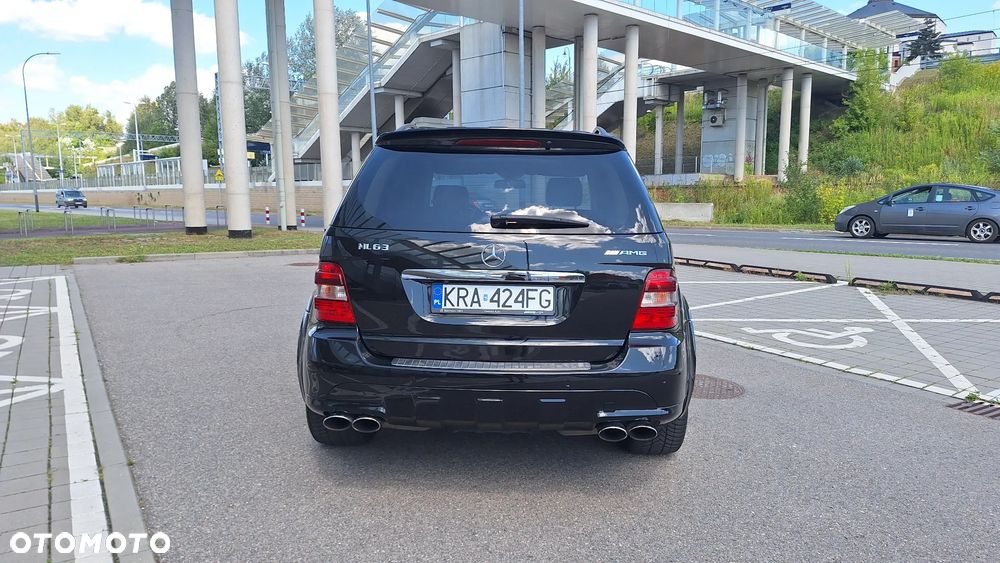 Mercedes-Benz ML 63 AMG 4-Matic - 7