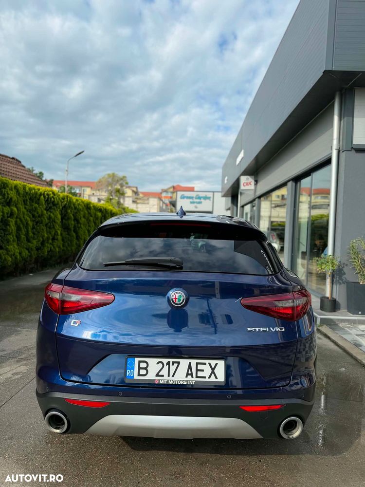 Alfa Romeo Stelvio 2.0 Turbo AWD AT8 First Edition - 5