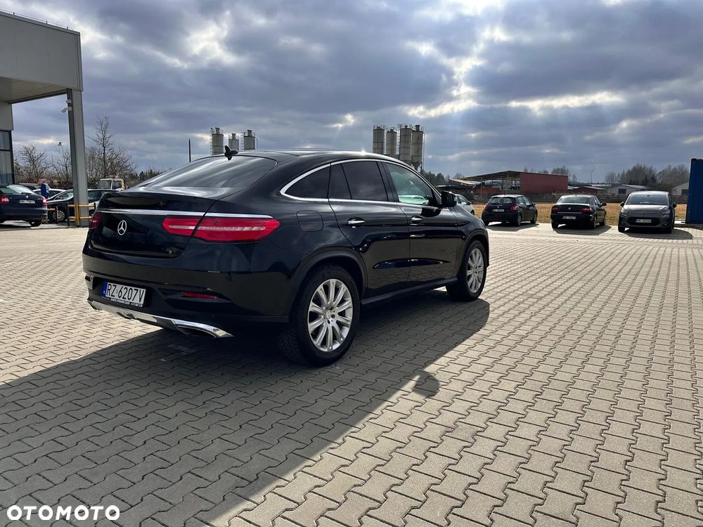 Mercedes-Benz GLE 400 4-Matic 9G-TRONIC - 2