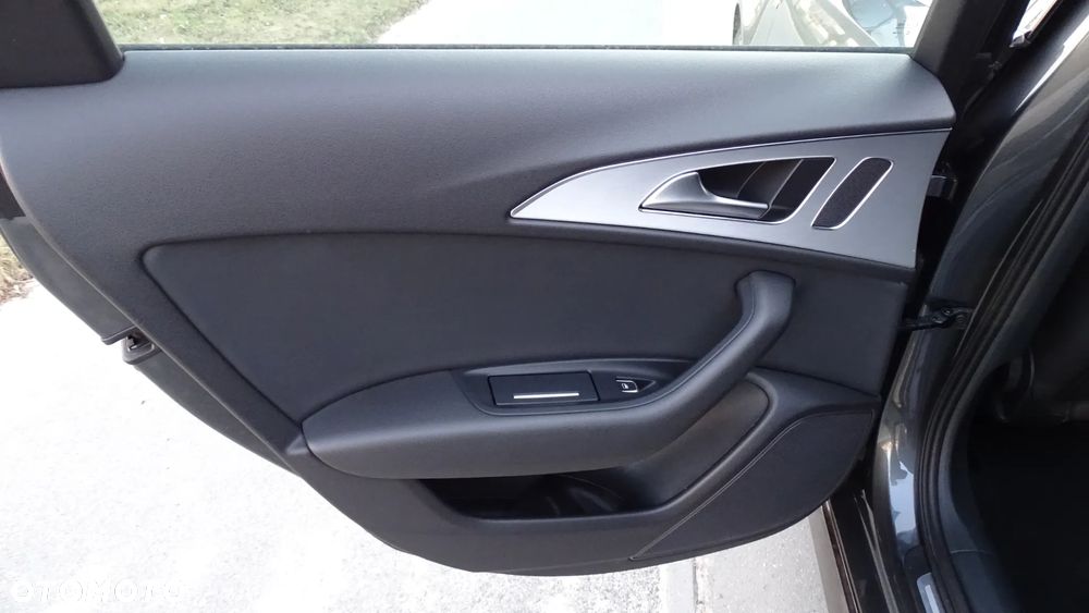 Audi A6 Avant 3.0 TDI quattro S tronic - 24