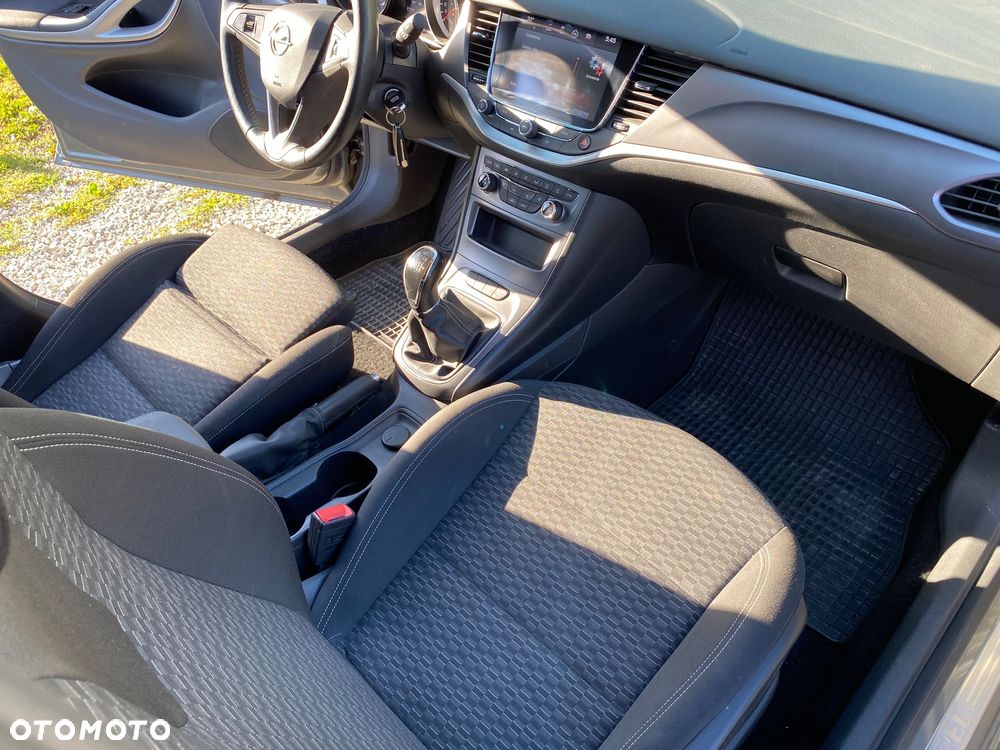 Opel Astra 1.4 Turbo 120 Jahre - 24