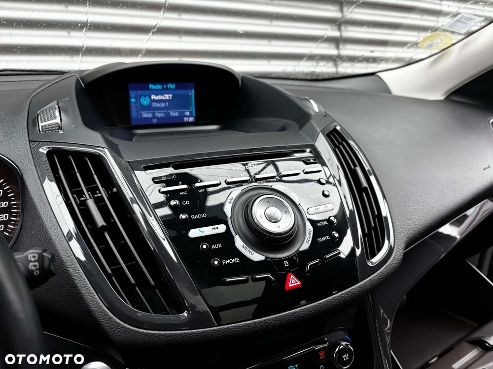 Ford Kuga 2.0 TDCi 2x4 Titanium - 29