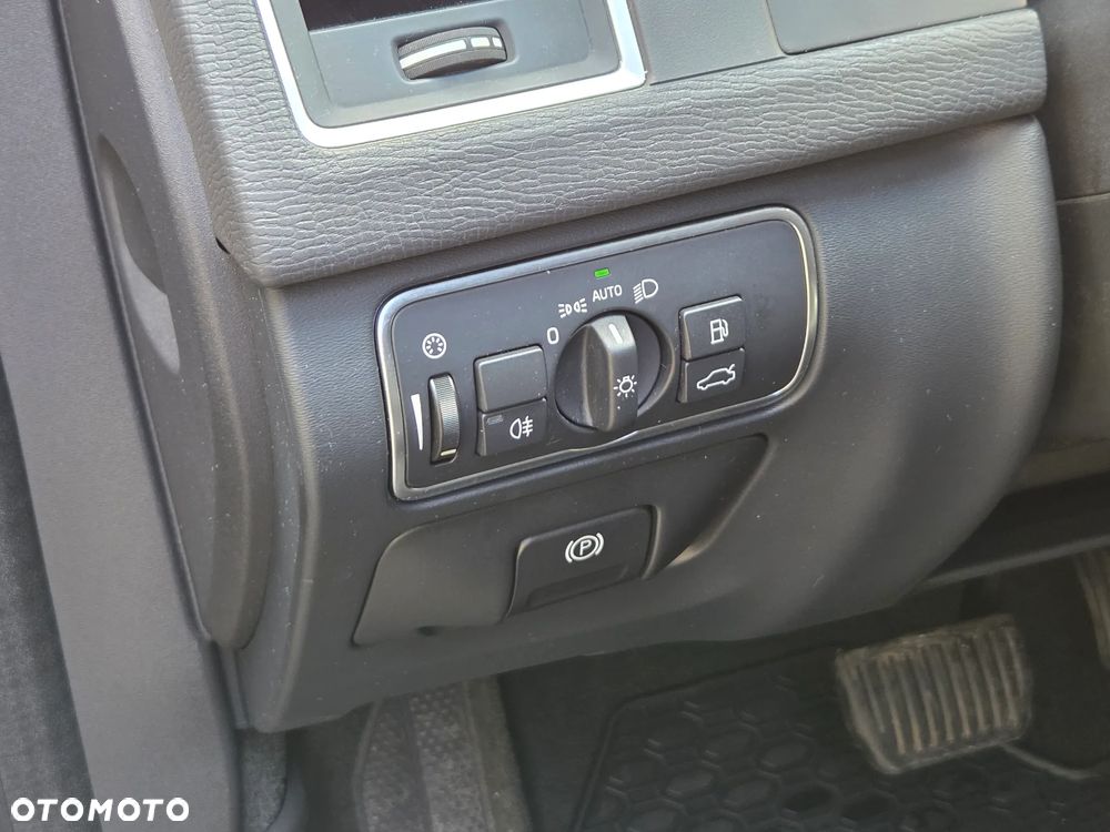 Volvo XC 60 T6 AWD Geartronic Linje Inscription - 19