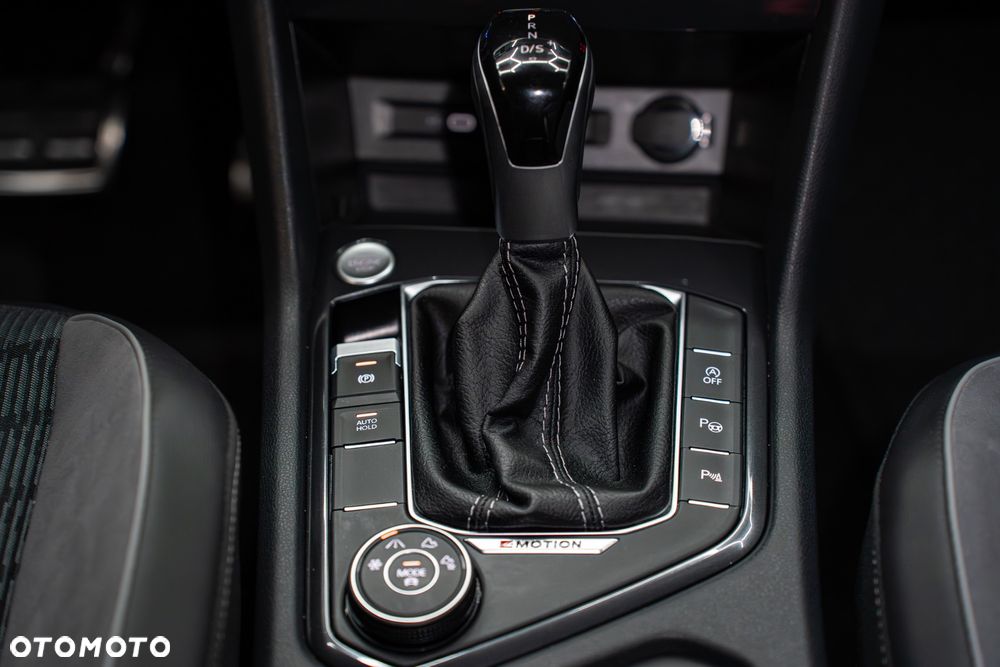 Volkswagen Tiguan Allspace 2.0 TSI 4Mot R-Line DSG - 33