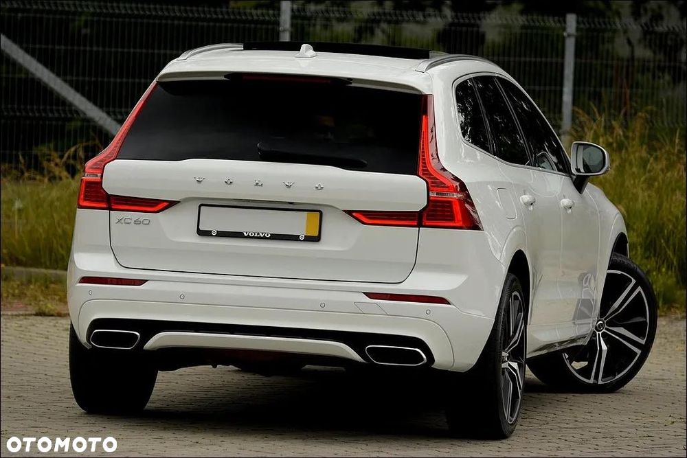 Volvo XC 60 D4 SCR AWD R-Design - 3