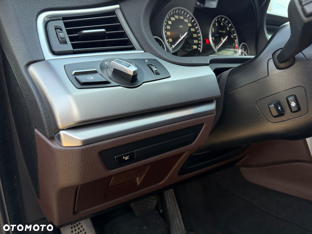 BMW 5GT 535i xDrive - 31