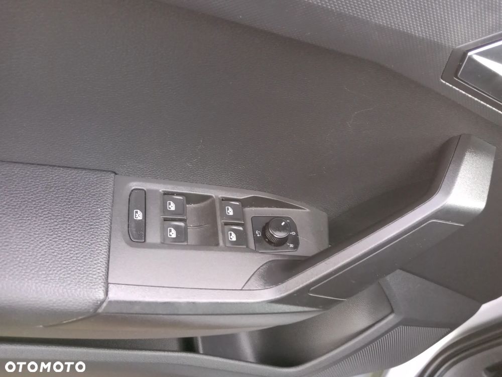 Seat Arona 1.0 TSI Full LED S&S - 11