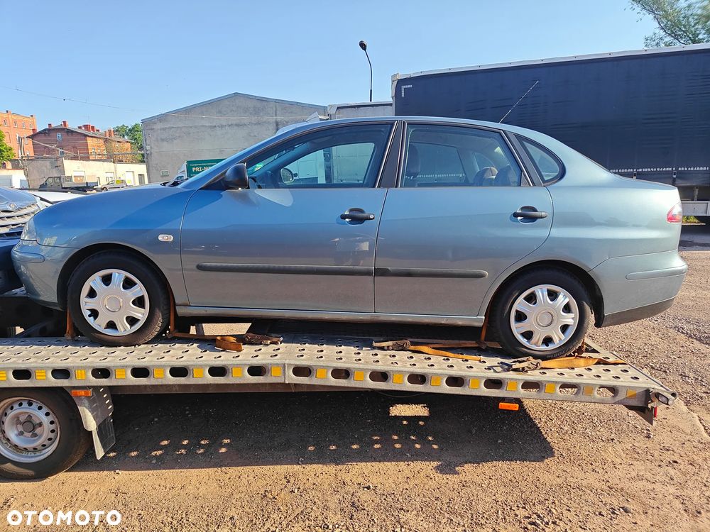 Seat Ibiza 1.4 16V Comfort Edition - 1