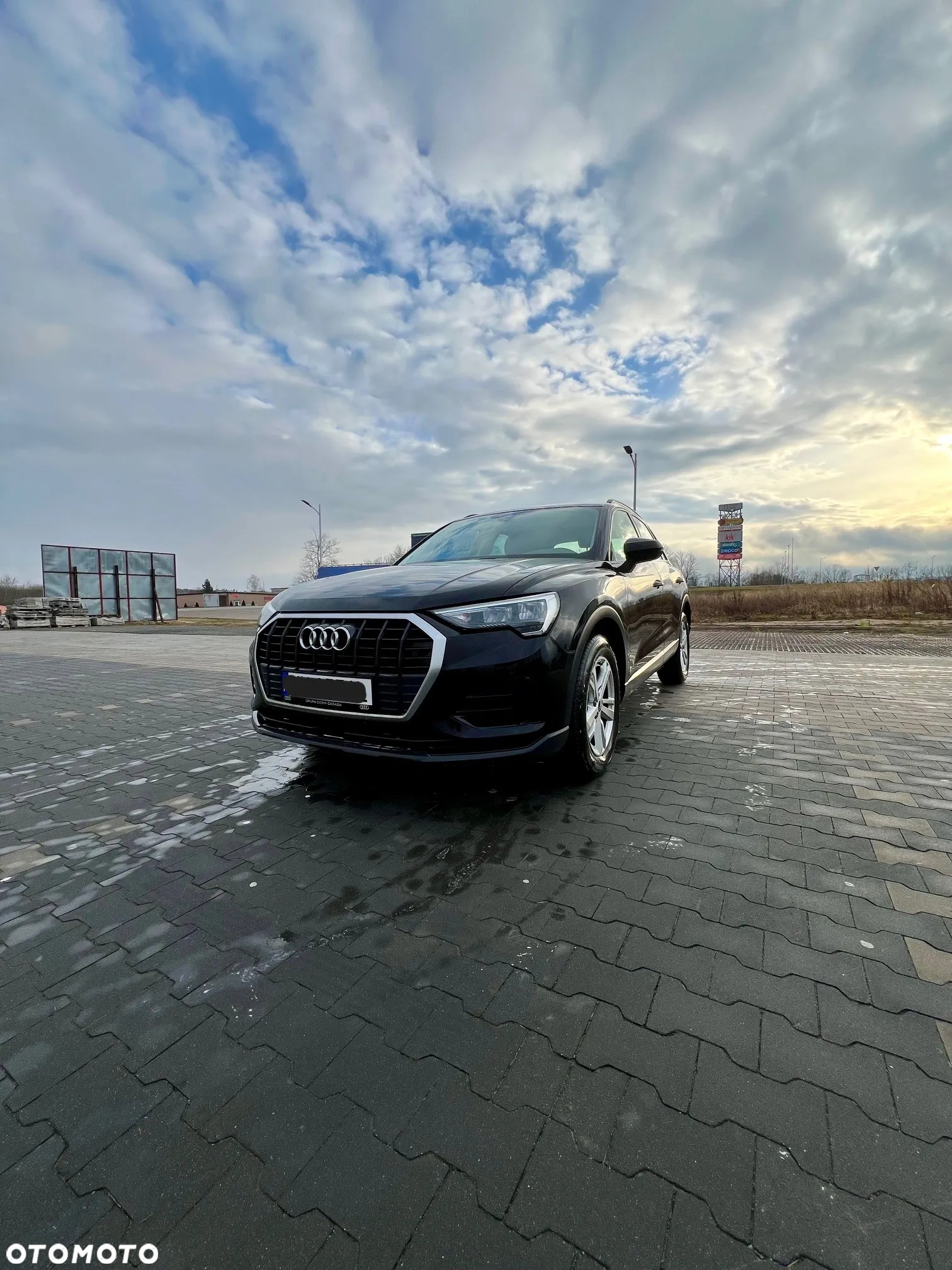 Audi Q3 35 TFSI S tronic - 4