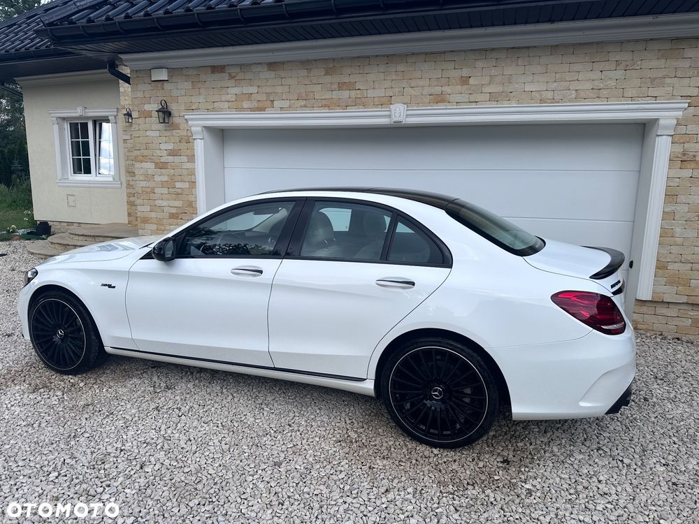 Mercedes-Benz C-Class 2016 photo 3