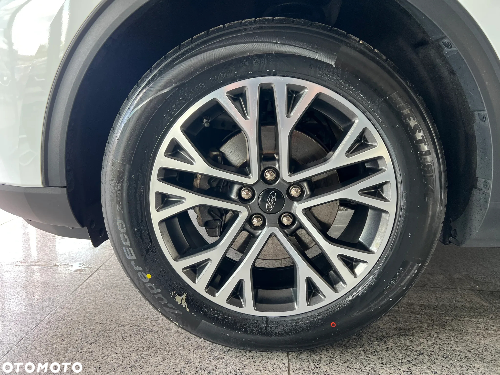 Ford Kuga 1.5 EcoBoost FWD Titanium - 8