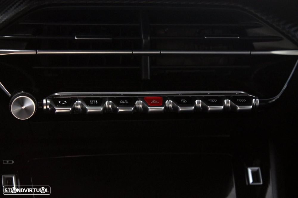 Peugeot 2008 PureTech 100 Allure - 16