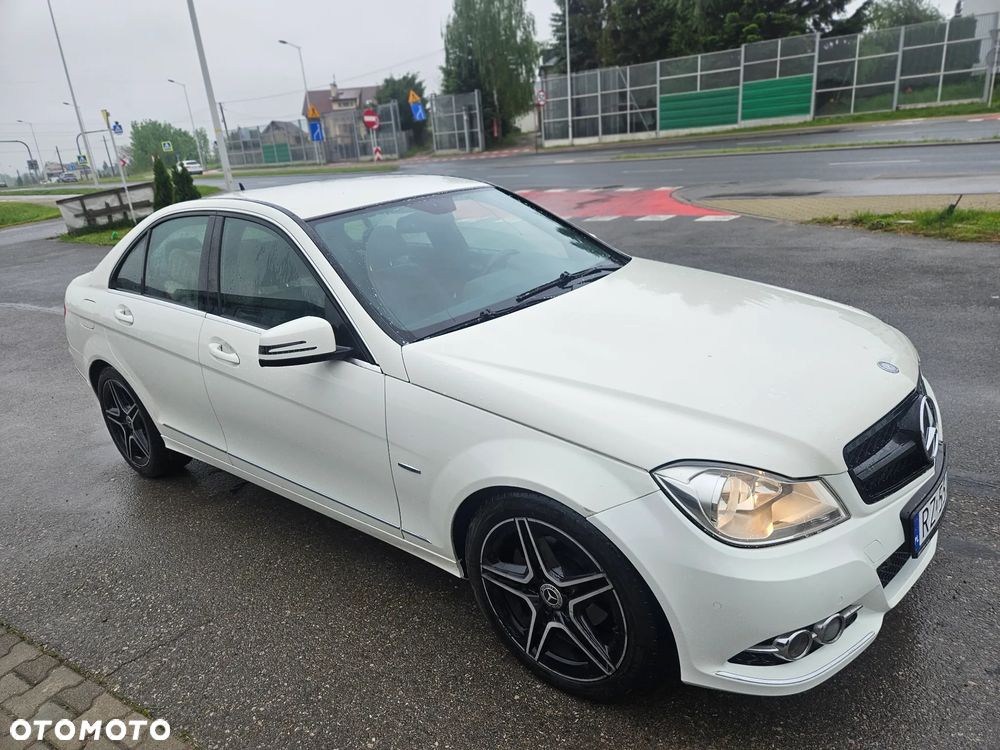 Mercedes-Benz Klasa C - 24