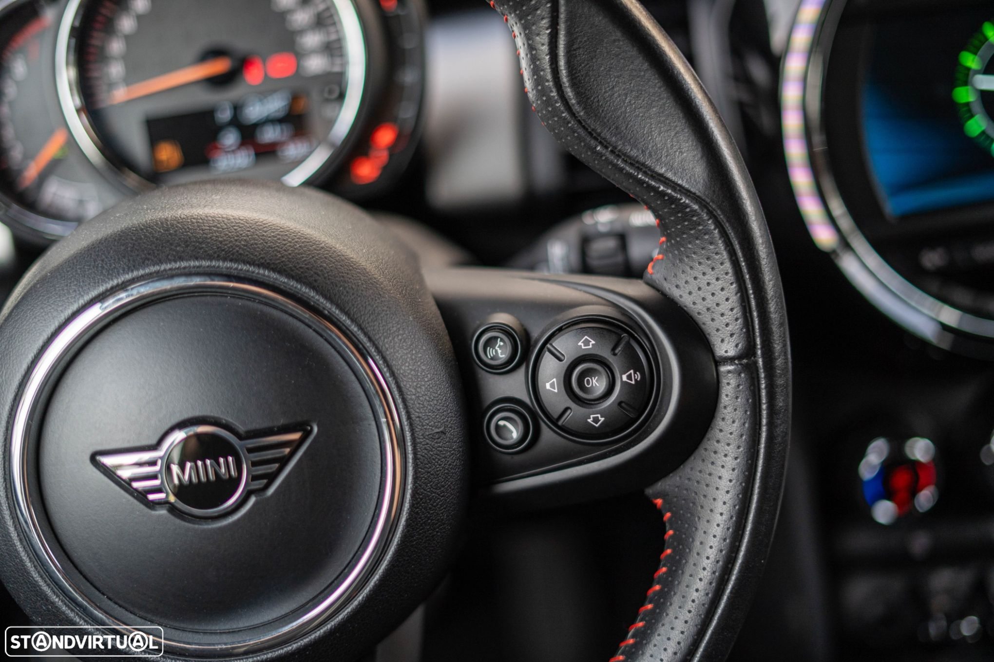 MINI 5 Portas Cooper Auto - 11