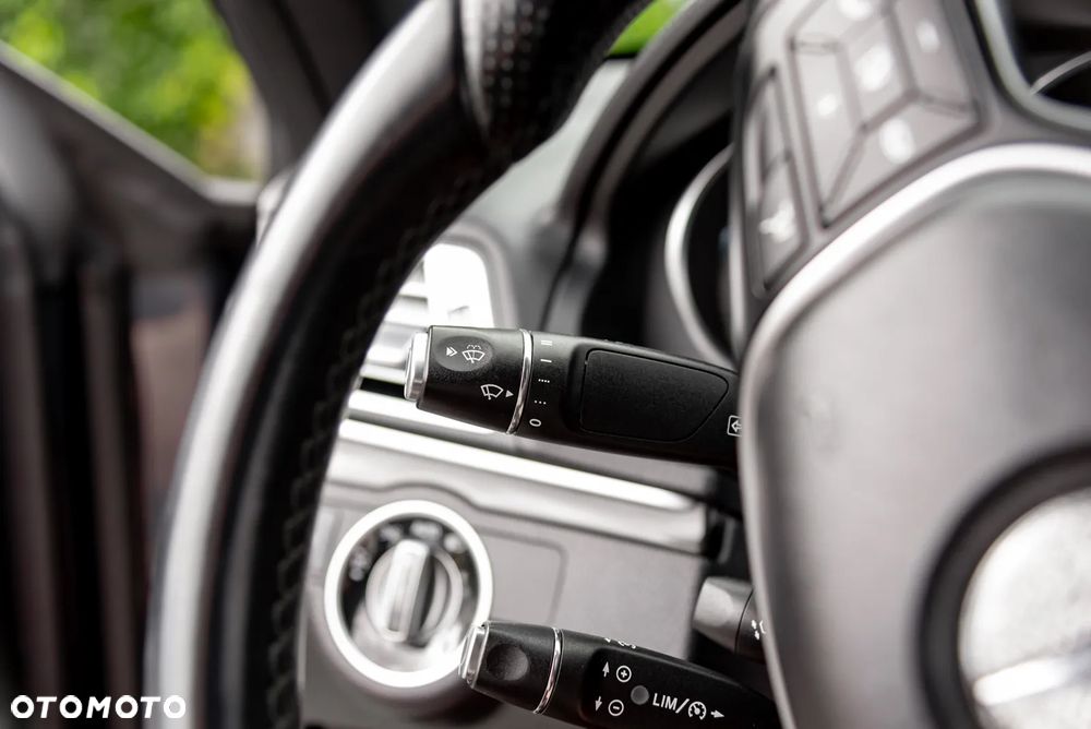 Mercedes-Benz Klasa E 350 BlueEFFICIENCY 7G-TRONIC Avantgarde - 31