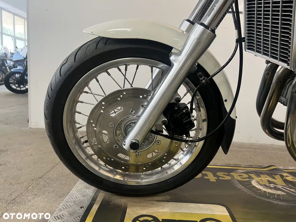 Triumph Adventurer - 22