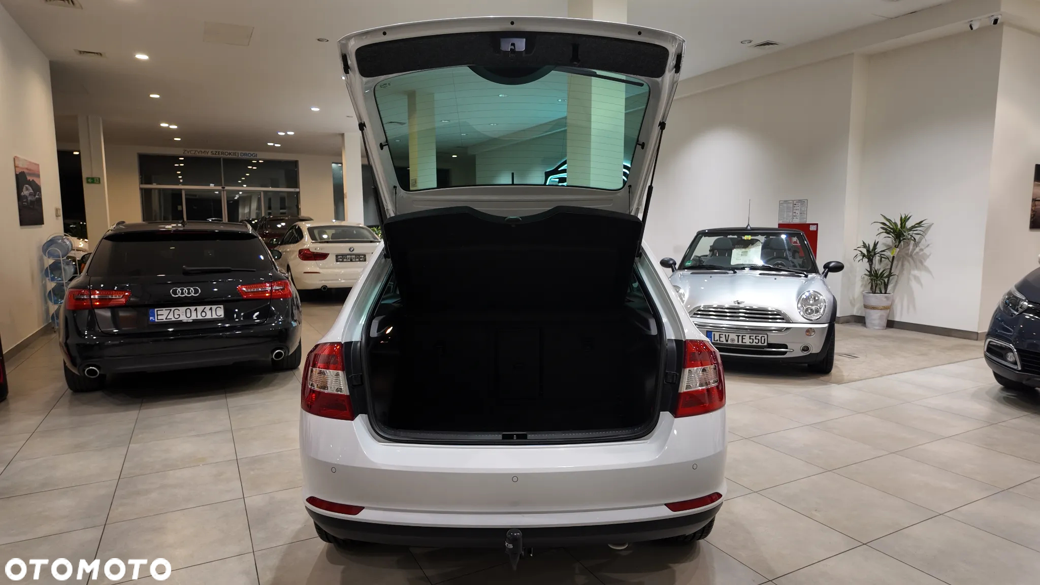 Skoda RAPID 1.2 TSI Active - 40
