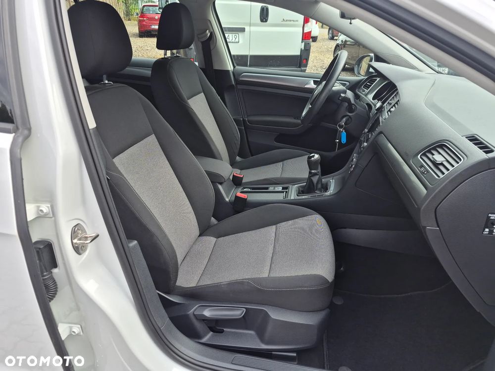 Volkswagen Golf 1.6 TDI BMT Highline - 21