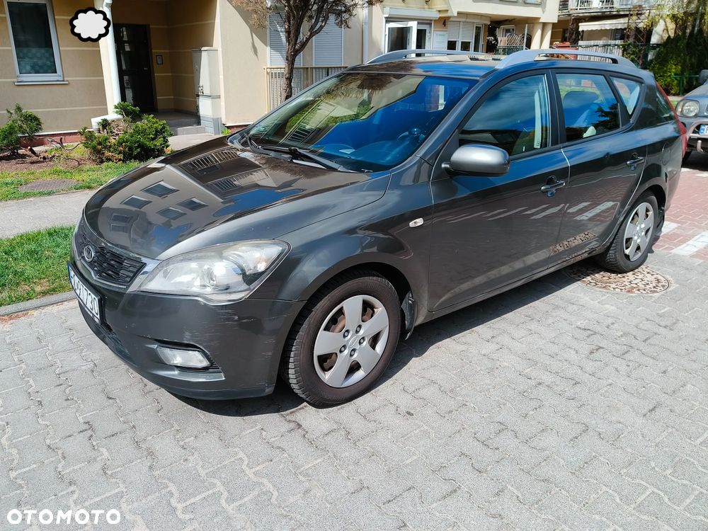 Kia Ceed 1.6 Crdi M - 1