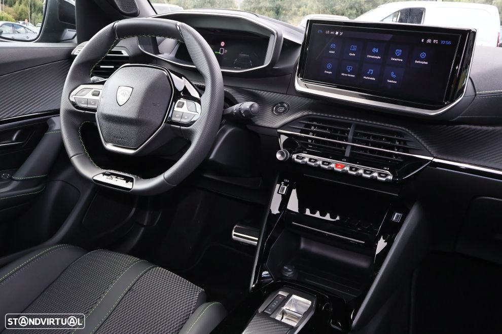 Peugeot e-2008 54 kWh GT - 15