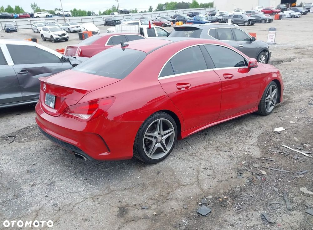 Mercedes-Benz CLA 250 7G-DCT AMG Line - 5