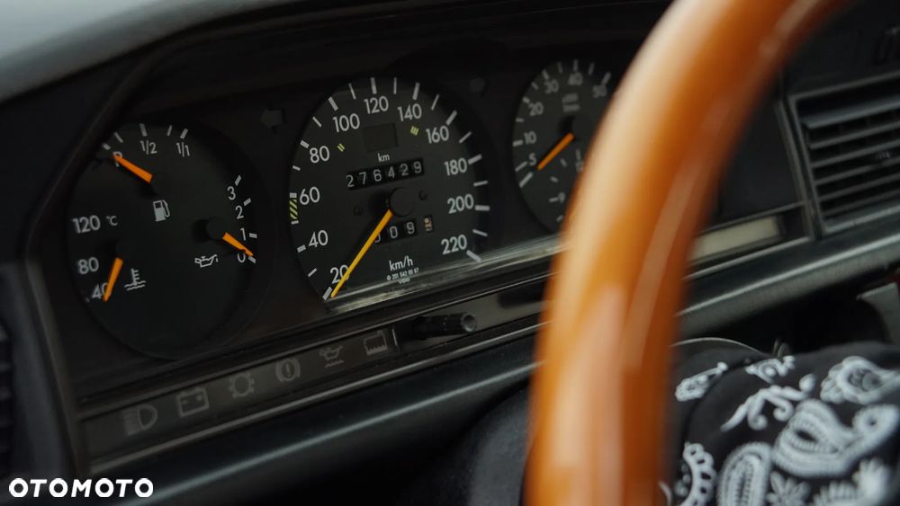 Mercedes-Benz W201 (190) - 13