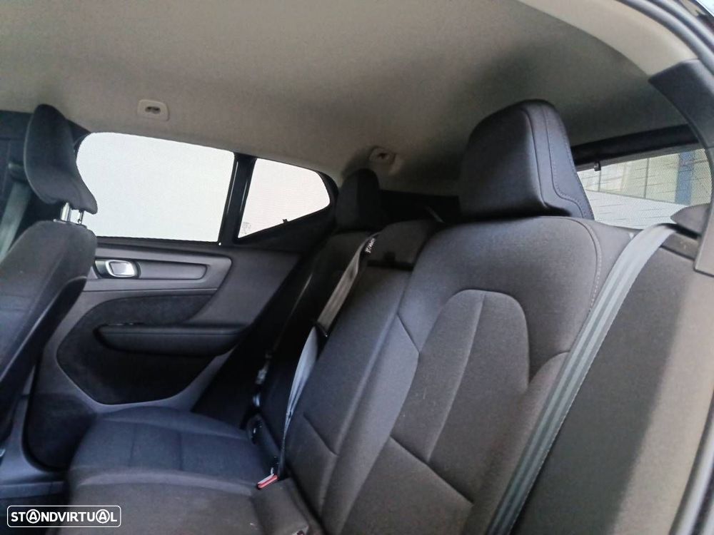 Volvo XC 40 1.5 T2 Momentum Core - 10