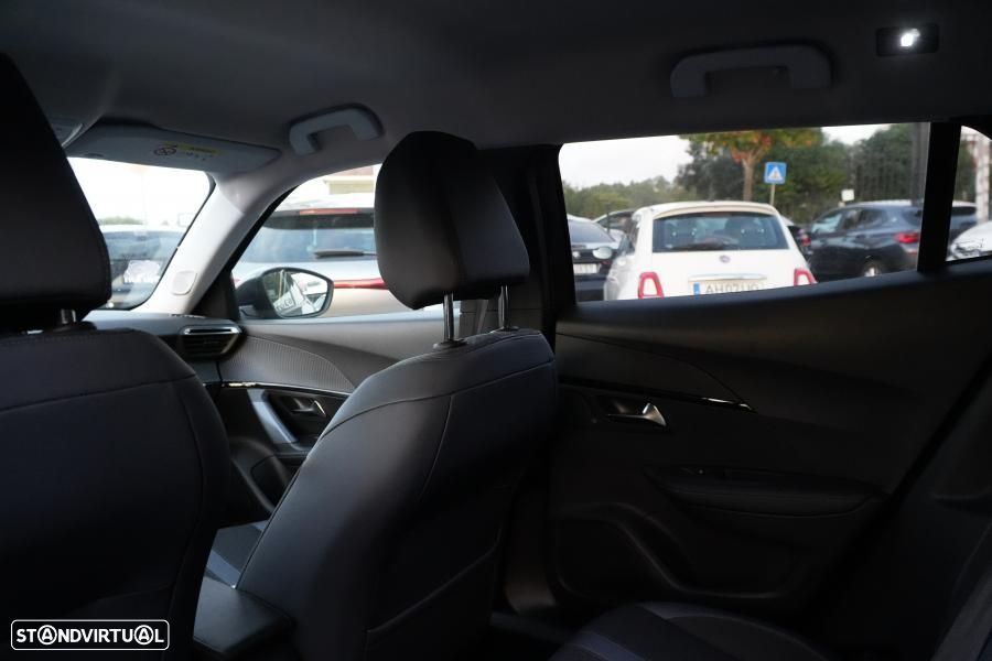 Peugeot 2008 1.2 PureTech Allure - 7