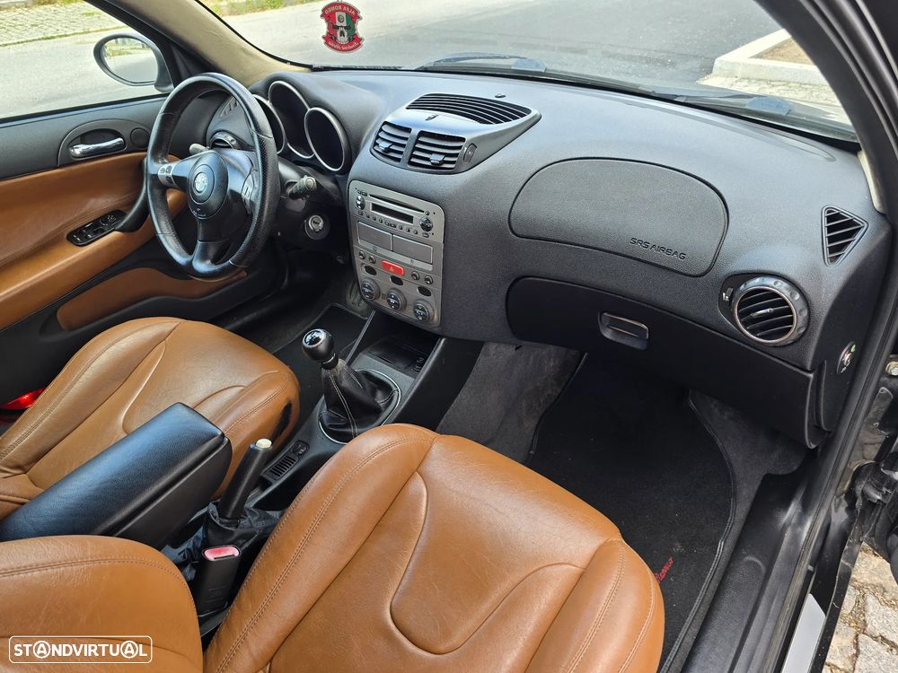 Alfa Romeo 147 1.9 JTD Plus - 22