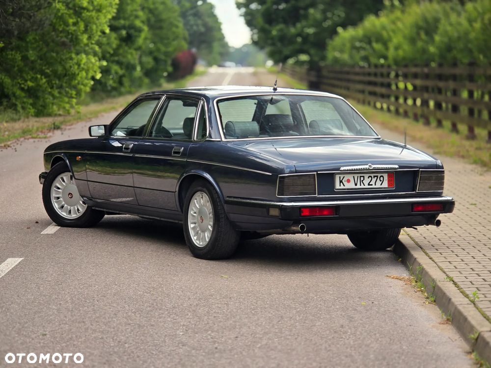 Jaguar Daimler 4.0i - 4