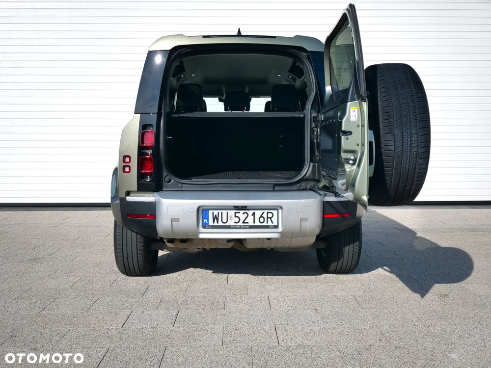 Land Rover Defender - 28