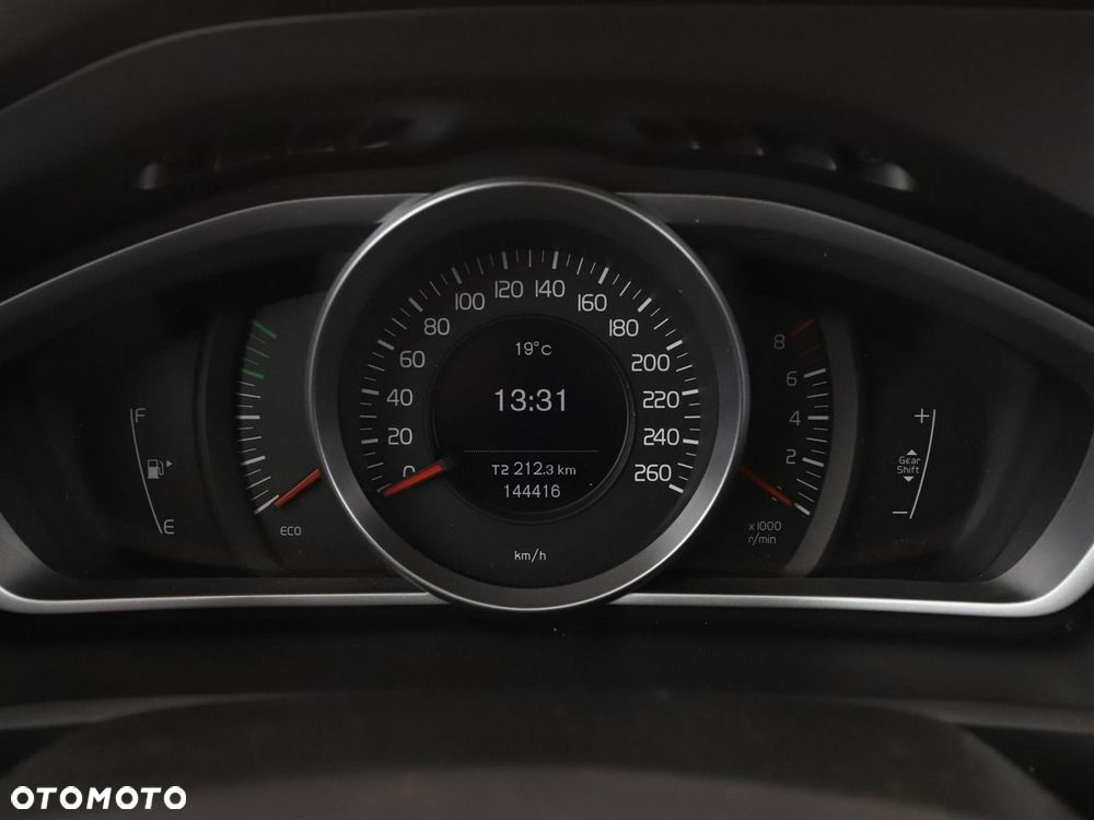 Volvo V40 T2 Kinetic - 23