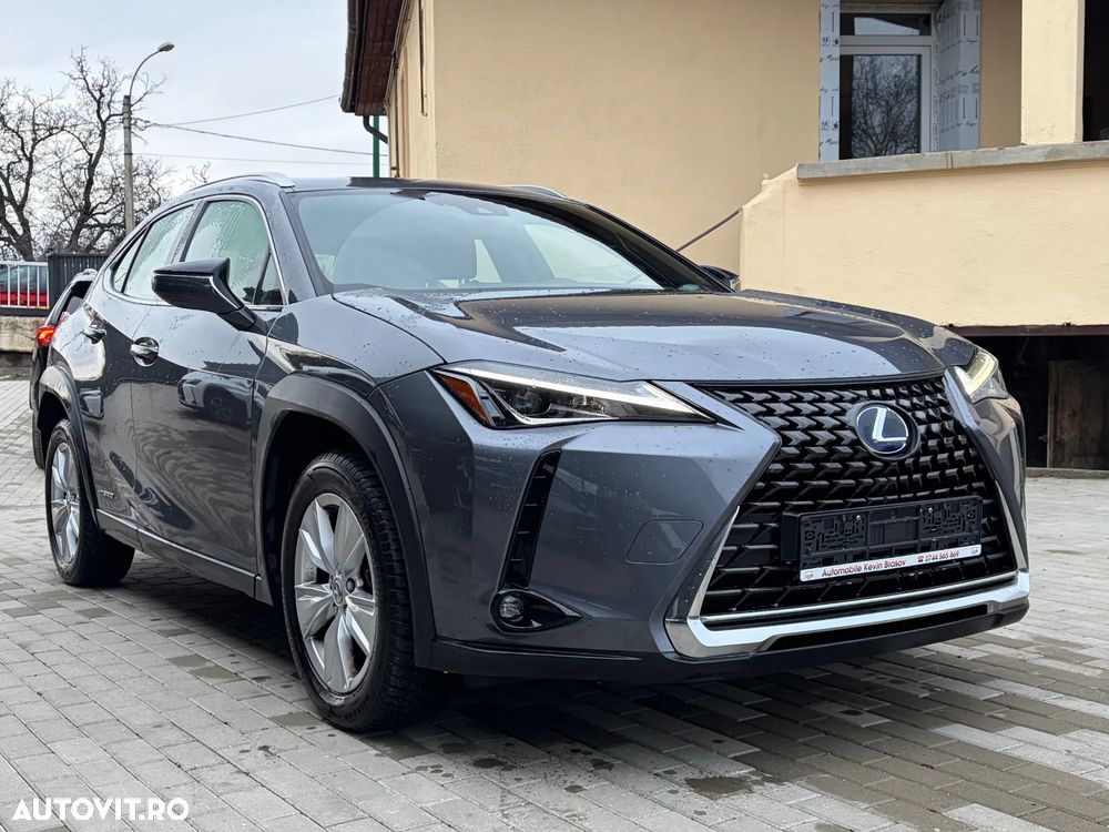 Lexus UX 250h Business Edition - 2