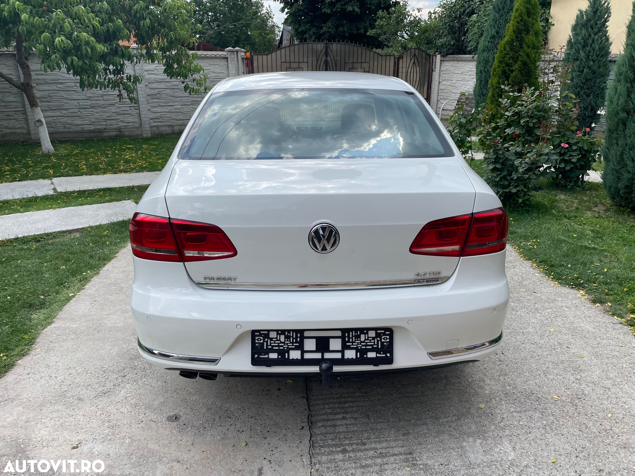 Volkswagen Passat - 14