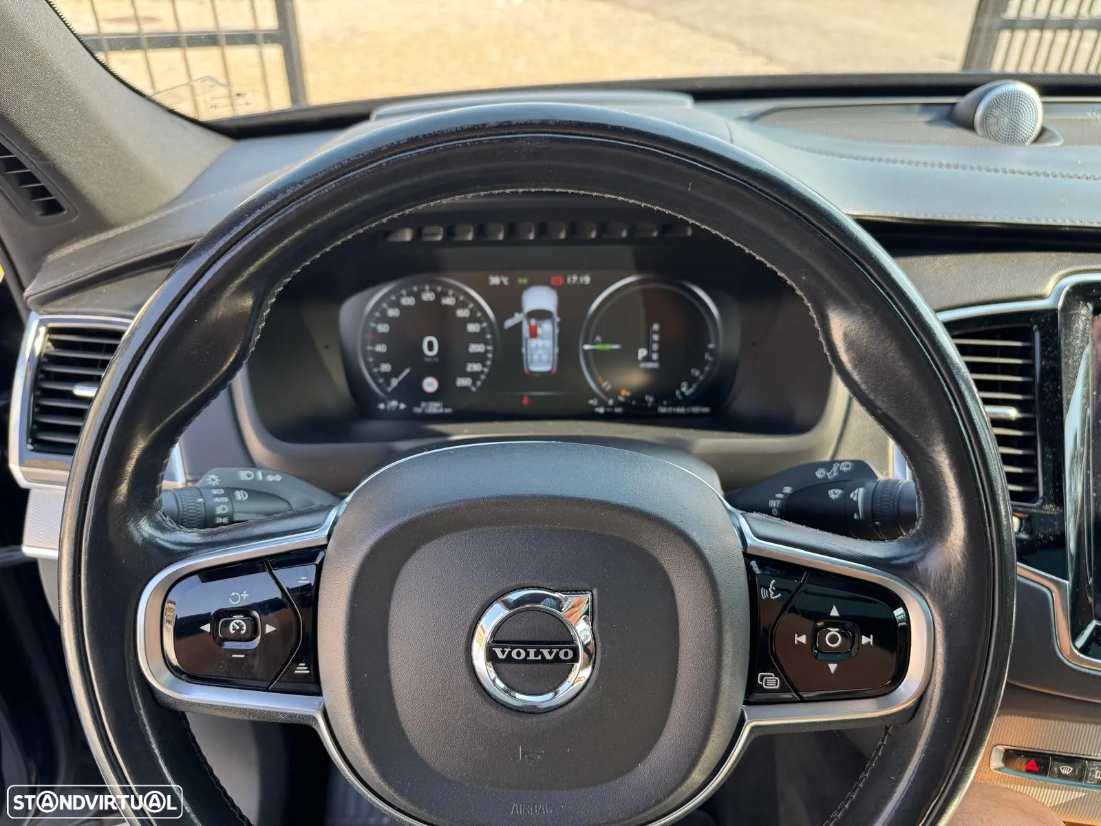 Volvo XC 90 2.0 T8 PHEV Inscription AWD - 32