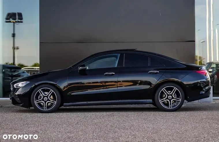 Mercedes-Benz CLA 200 AMG Line 7G-DCT - 2