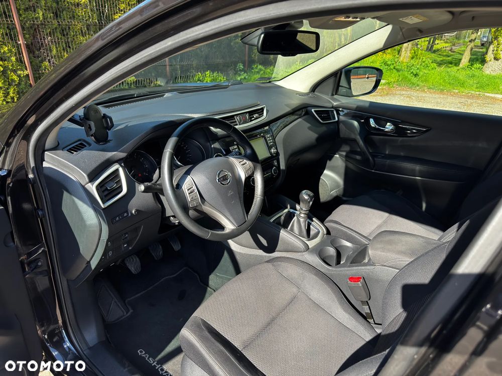 Nissan Qashqai 1.2 DIG-T N-Connecta EU6 - 11