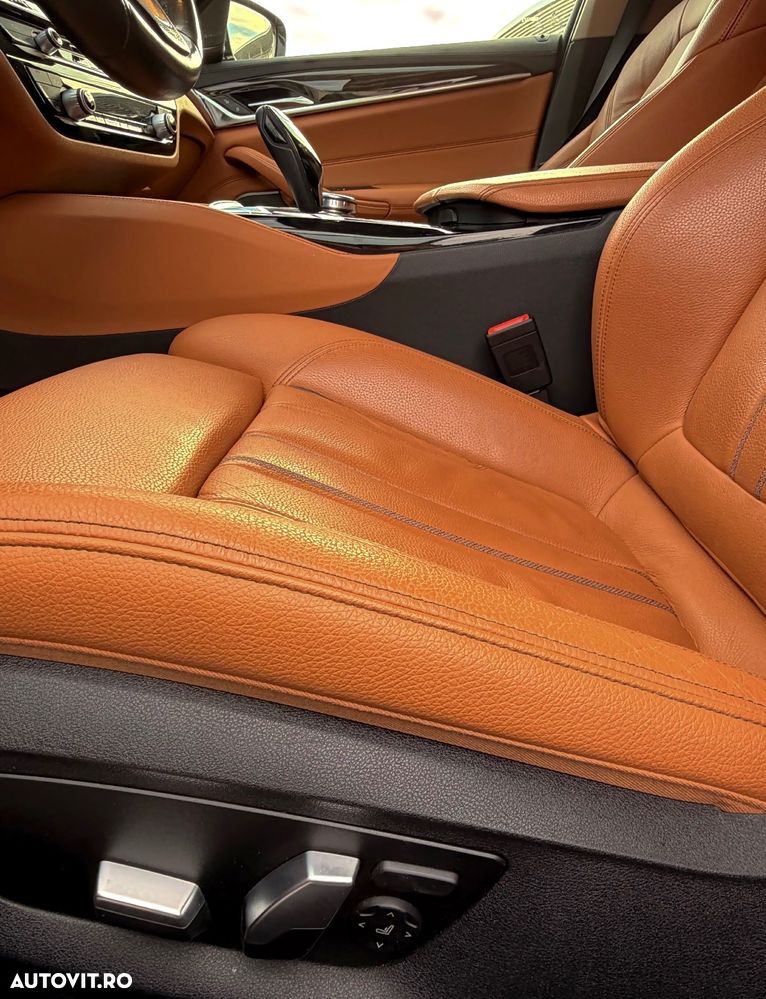 BMW Seria 5 520d xDrive AT - 22