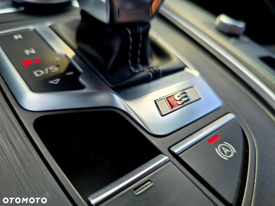 Audi A4 - 8