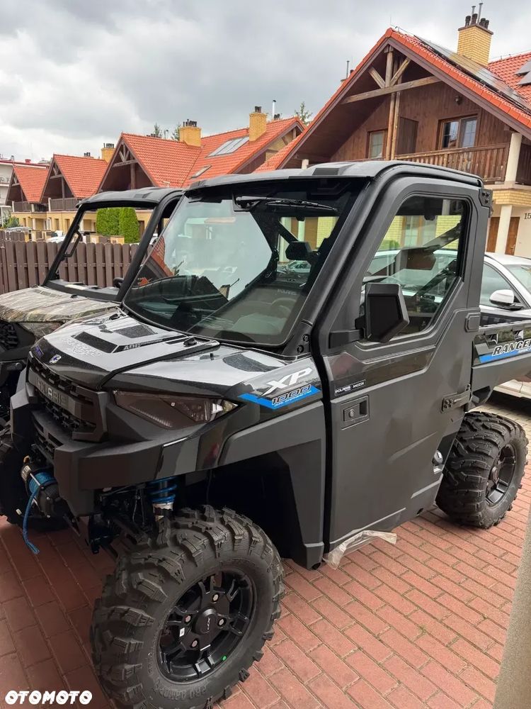 Polaris Ranger - 1