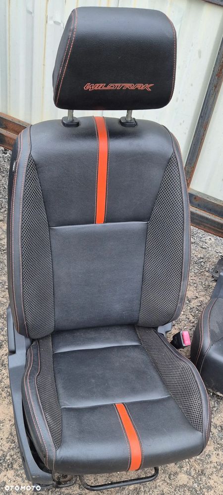 Komplet Foteli Siedzenia Przód Tył Kanapa WILDTRACK Czarna Pół Skóra Grzane Elektryczne Ford Ranger 2011-2022 - 5