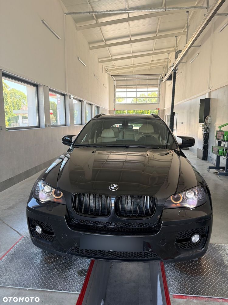 BMW X6 xDrive35i - 9