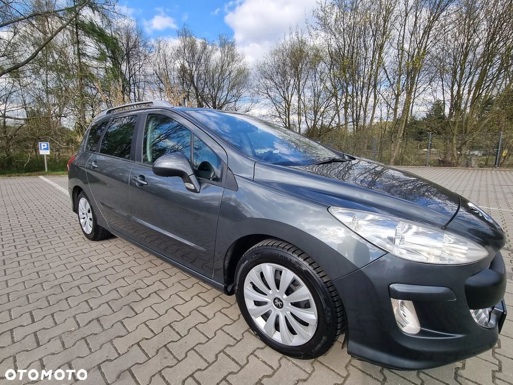 Peugeot 308 1.6 Premium Plus - 9