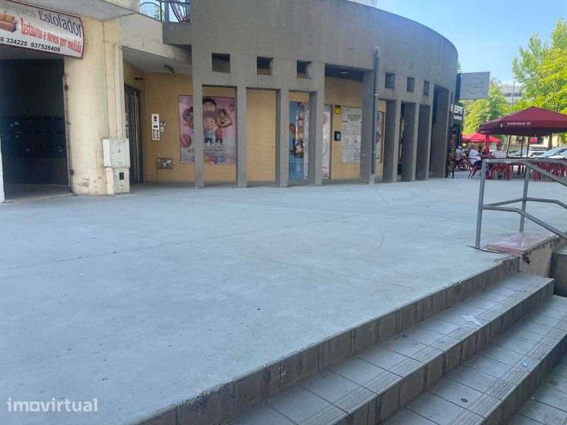 Loja de 140 m2 em pleno centro de Chaves - Grande imagem: 2/6